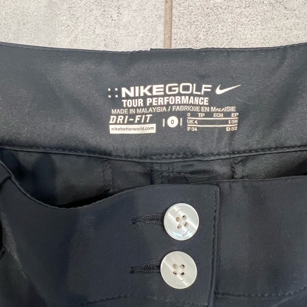 Nike women’s golf shorts